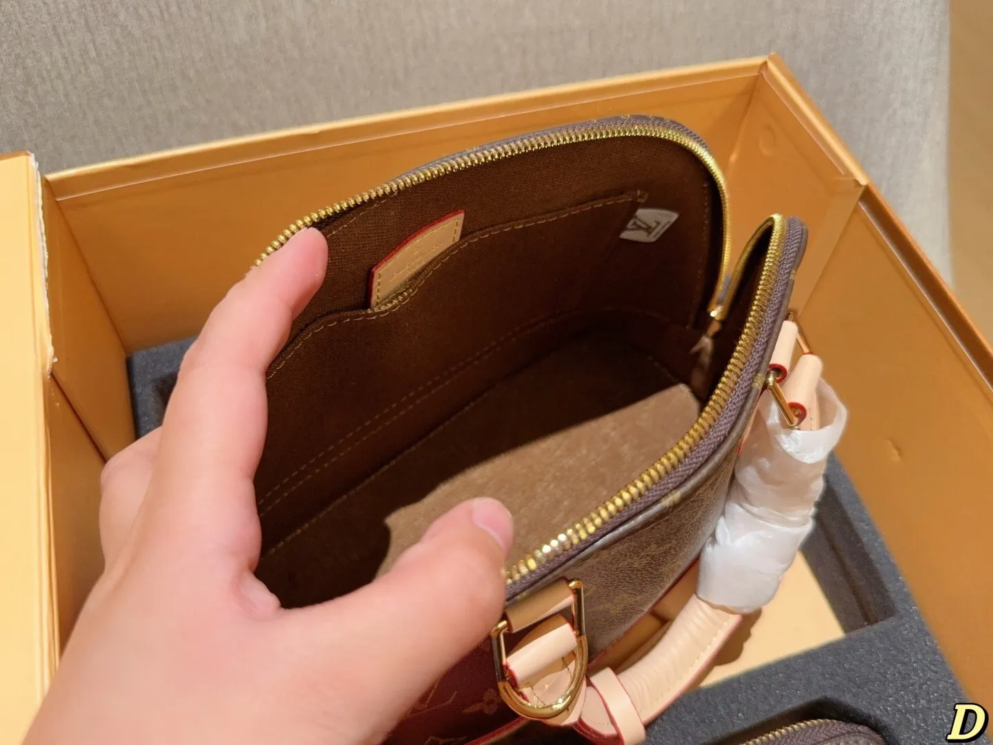 All Categories Official Website "Brand Women's Bags" Women's Bags 💙 LV 2025 New LV Set Classic Shell Bag