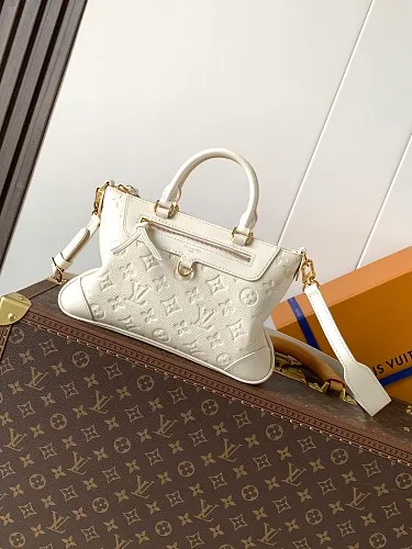 All Categories Official Website "Brand Women's Bags" Women's Bags 💙 LV 2026 Official Website New LV Crossbody Bag