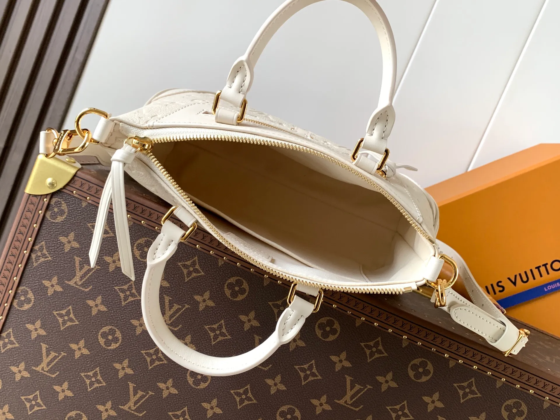 All Categories Official Website "Brand Women's Bags" Women's Bags 💙 LV 2026 Official Website New LV Crossbody Bag