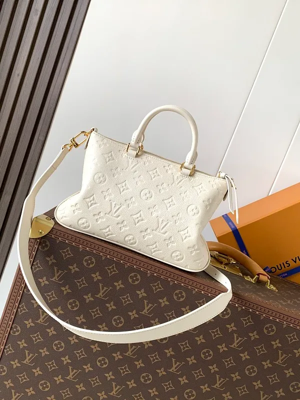 All Categories Official Website "Brand Women's Bags" Women's Bags 💙 LV 2026 Official Website New LV Crossbody Bag