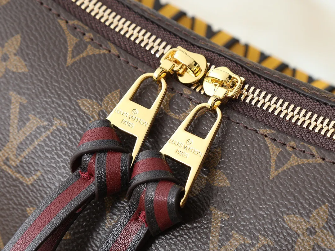 All Categories Official Website "Brand Women's Bags" Women's Bags 💙 LV 2025 New LV Crossbody Bag