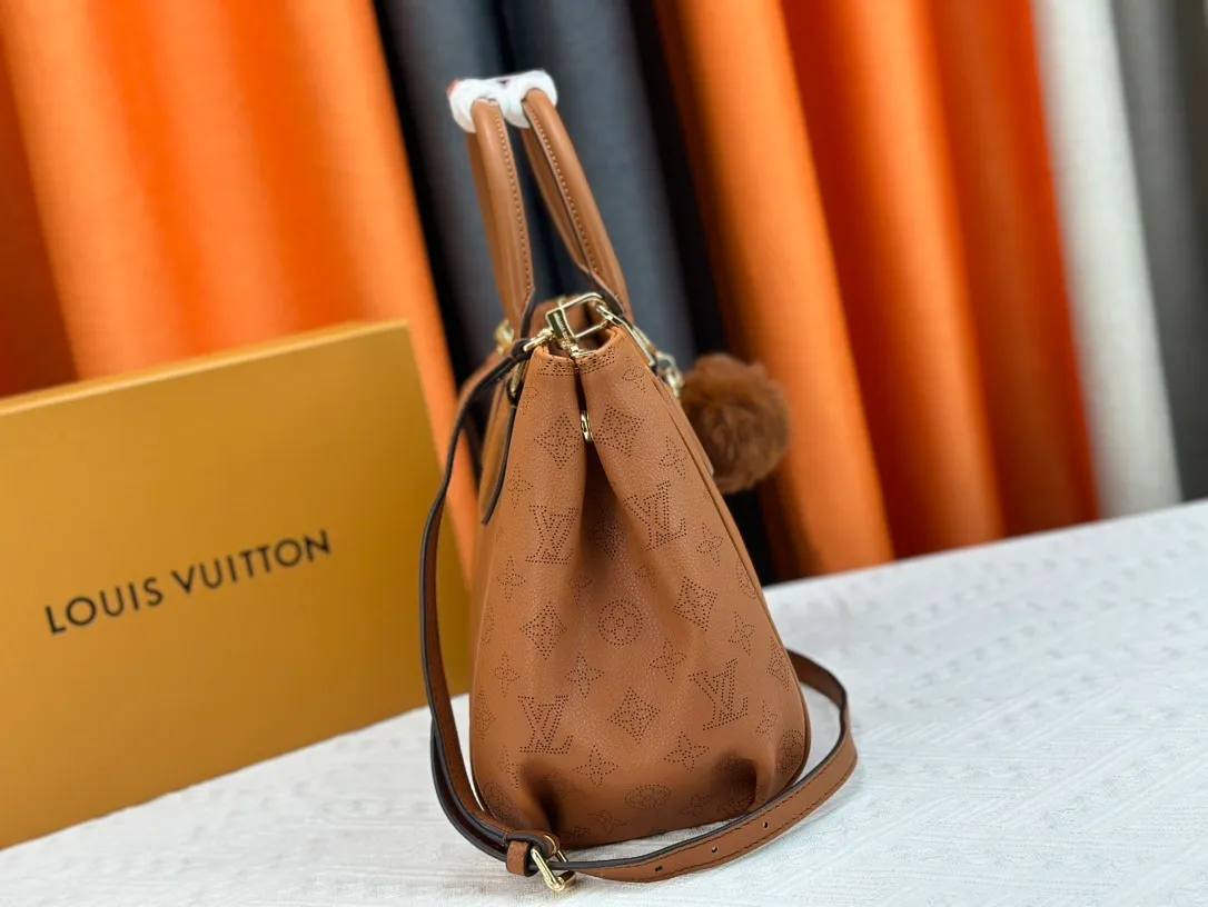All Categories Official Website "Brand Women's Bags" Women's Bags 💙 LV 2024 Official Website New LV Crossbody Bags