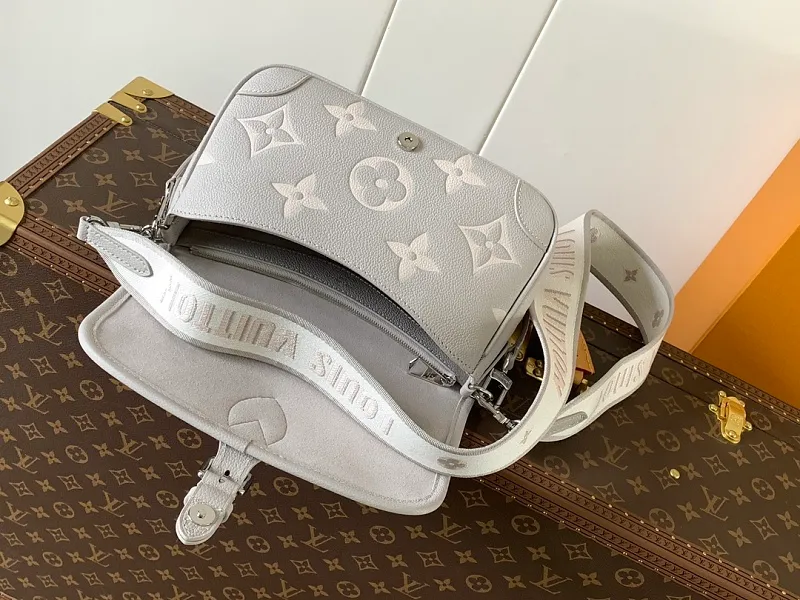 All Categories Official Website "Brand Women's Bags" Women's Bags 💙 LV 2026 New LV Crossbody Bag