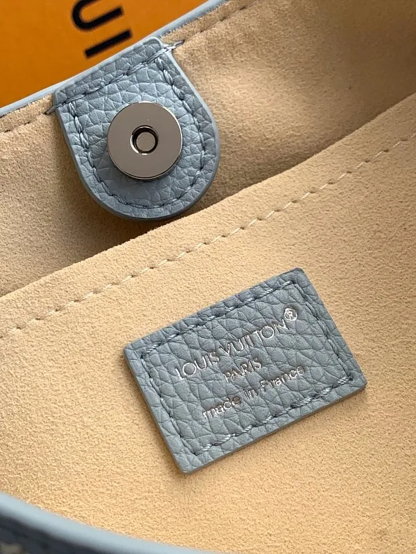 All Categories Official Website "Brand Women's Bags" Women's Bags 💙 LV 2026 New LV Armpit Crossbody Bag