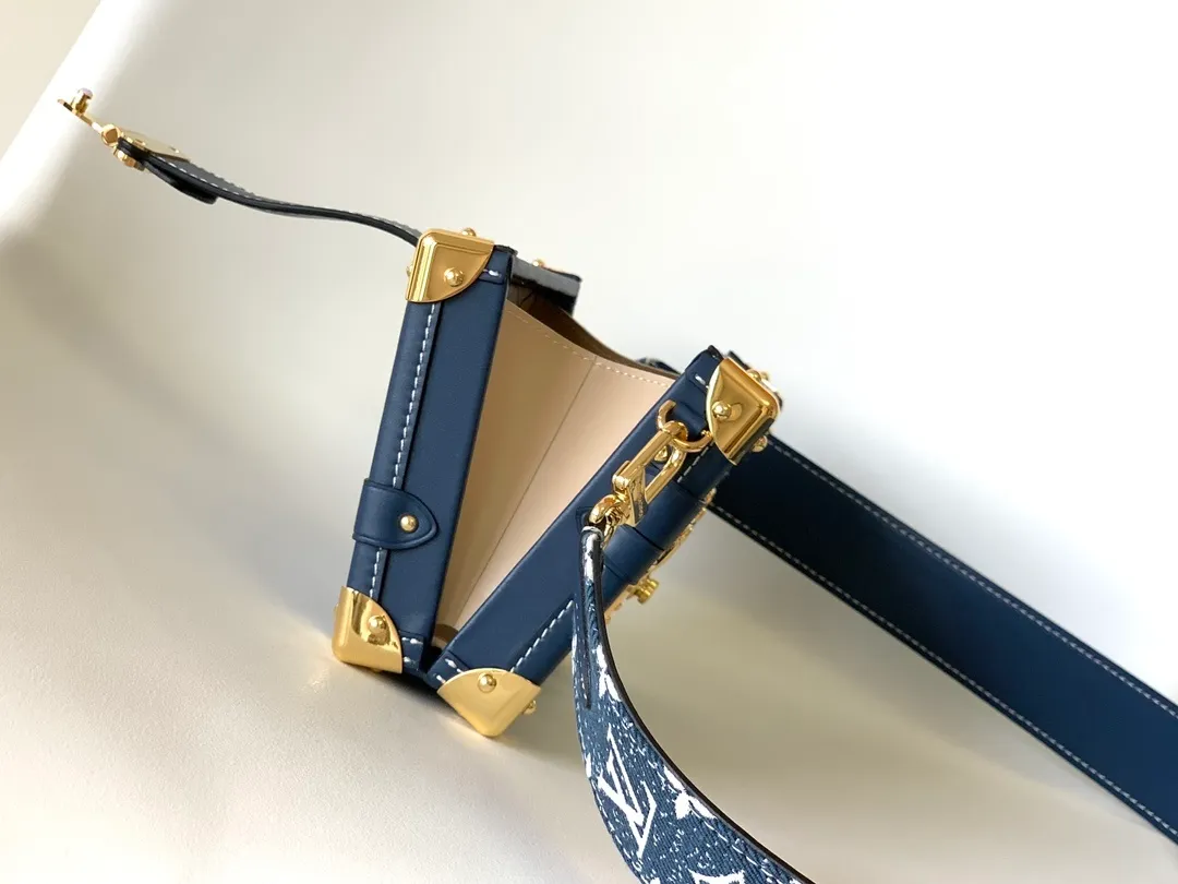 All categories Official website "Brand Women's Bags" Women's Bags 💙 LV replica LV, fine imitation LV bags, LV shoulder bags, 2023 official latest version LV cow leather crossbody bag, bag factory, original material, size: 20-12.5-6CM