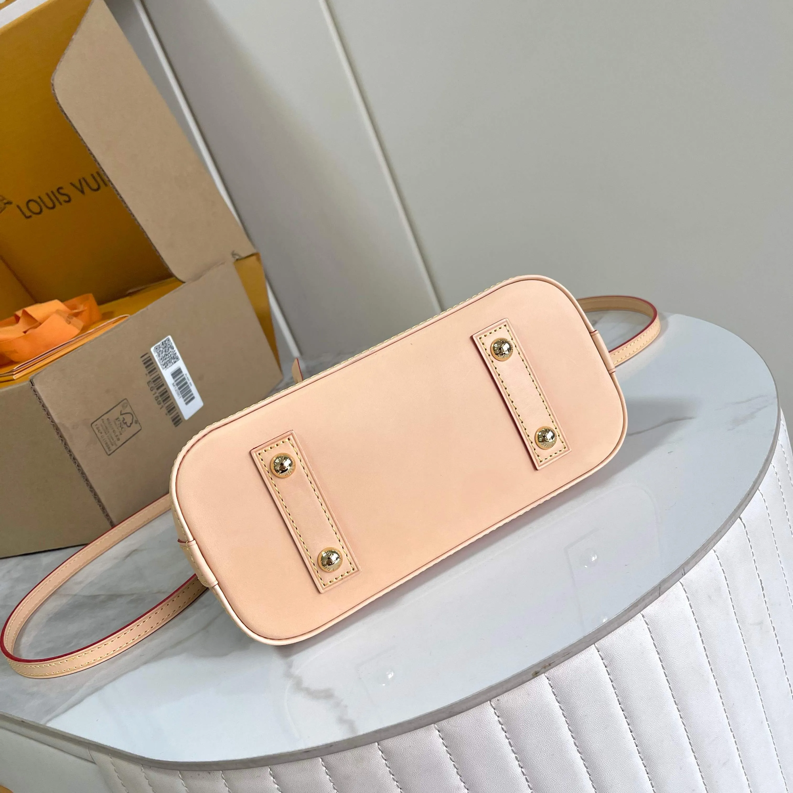 All Categories Official Website "Brand Women's Bags" Women's Bags 💙 LV LV 2026 New Crossbody Shoulder Bag