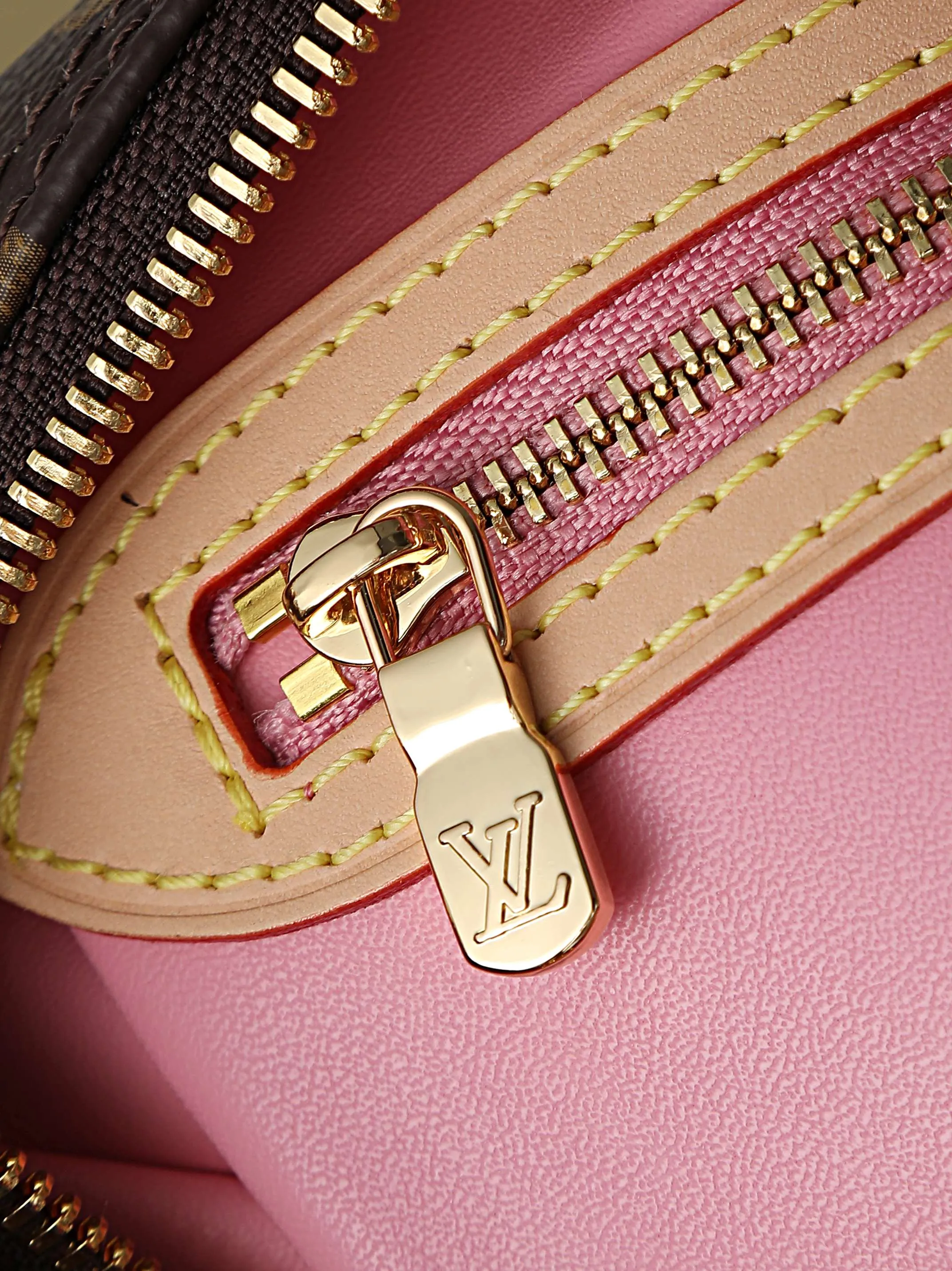 All Categories Official Website "Brand Women's Bags" Women's Bags 💙 LV 2026 Official Website New LV Crossbody Bag