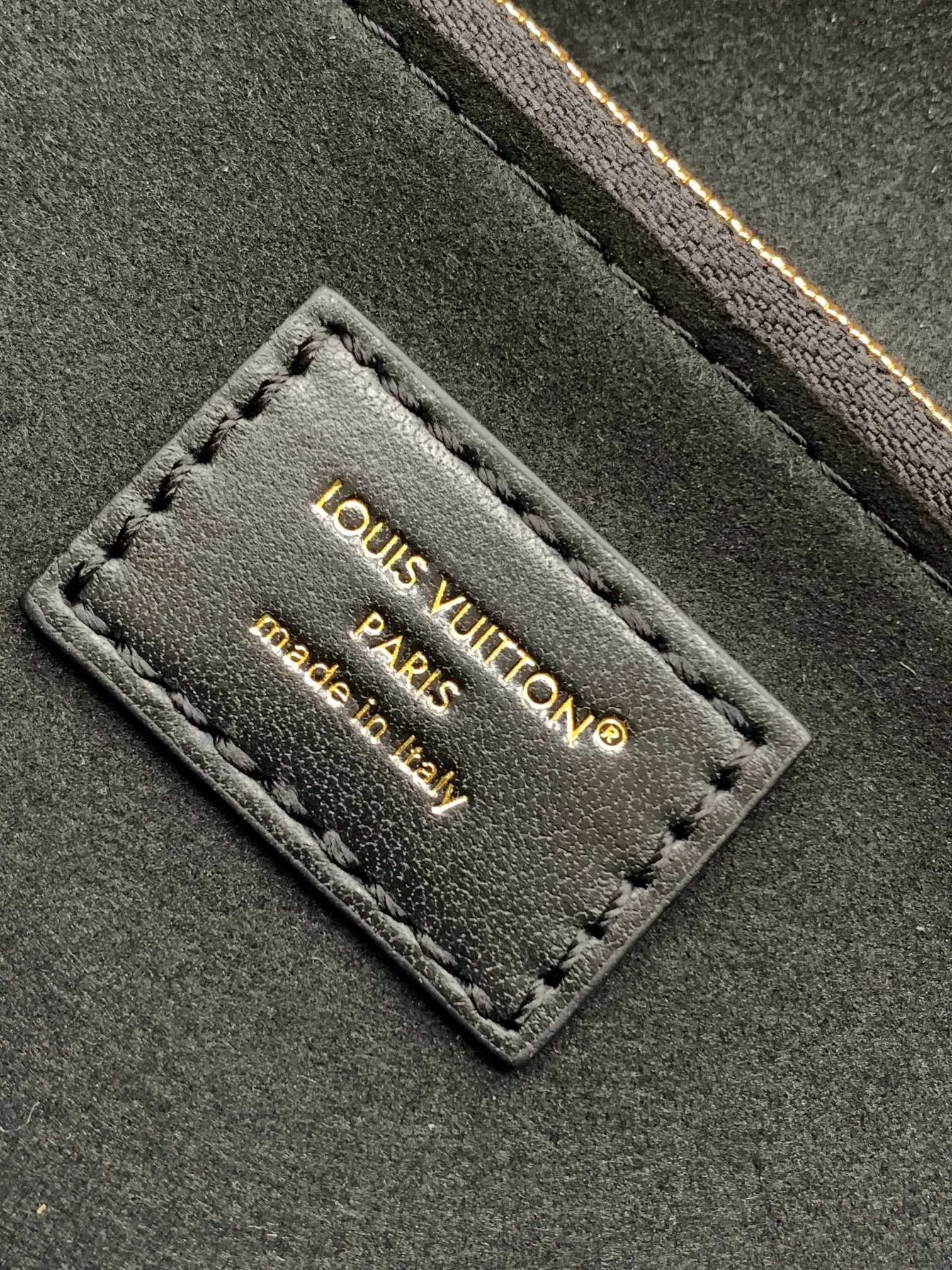 All Categories Official Website "Brand Women's Bags" Women's Bags 💙 LV 2026 New LV Crossbody Bag