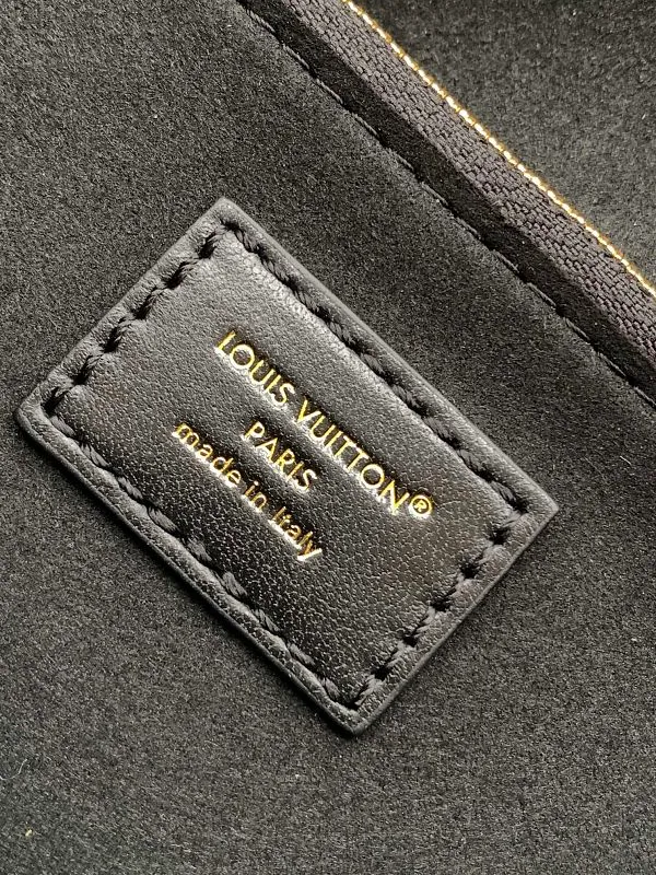 All Categories Official Website "Brand Women's Bags" Women's Bags 💙 LV 2026 New LV Crossbody Bag