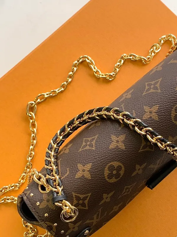 All Categories Official Website "Brand Women's Bags" Women's Bags 💙 LV 2026 New LV Crossbody Bag