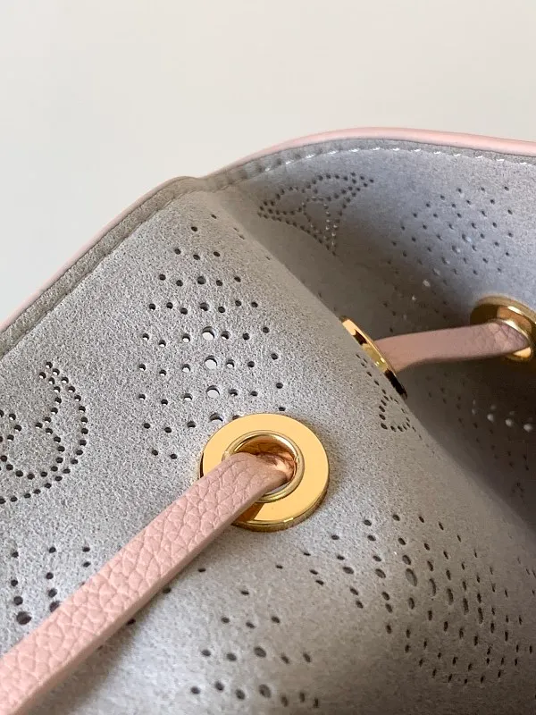 All Categories Official Website "Brand Women's Bags" Women's Bags 💙 LV 2026 New LV Crossbody Bag