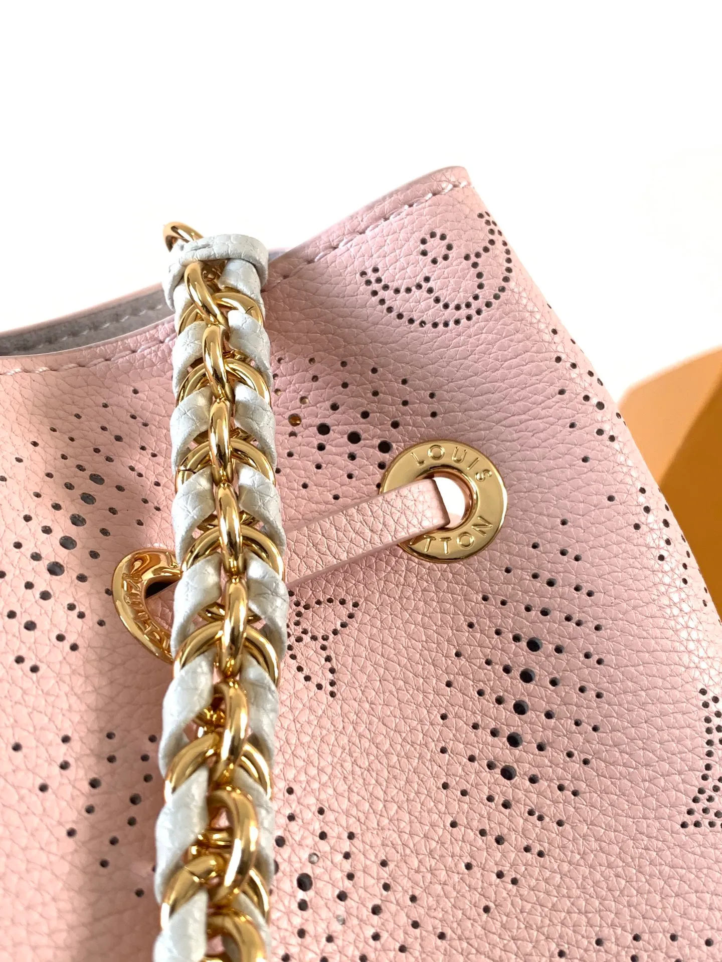 All Categories Official Website "Brand Women's Bags" Women's Bags 💙 LV 2026 New LV Crossbody Bag