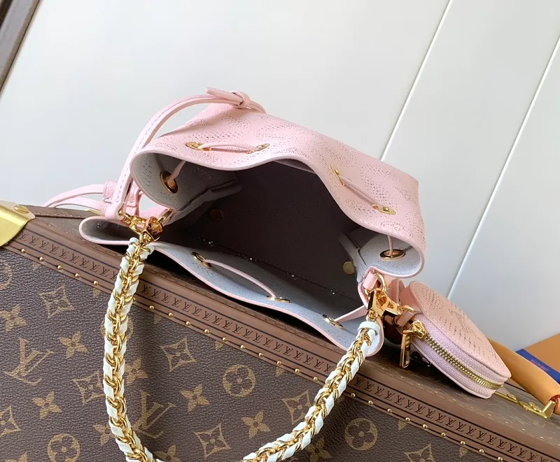 All Categories Official Website "Brand Women's Bags" Women's Bags 💙 LV 2026 New LV Crossbody Bag