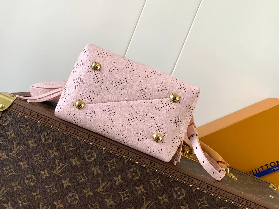 All Categories Official Website "Brand Women's Bags" Women's Bags 💙 LV 2026 New LV Crossbody Bag
