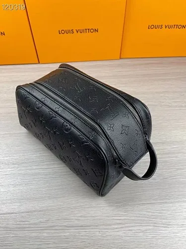 All categories Official website "Brand Women's Bags" Women's Bags 💙 LV 2025 new LV toiletry bag