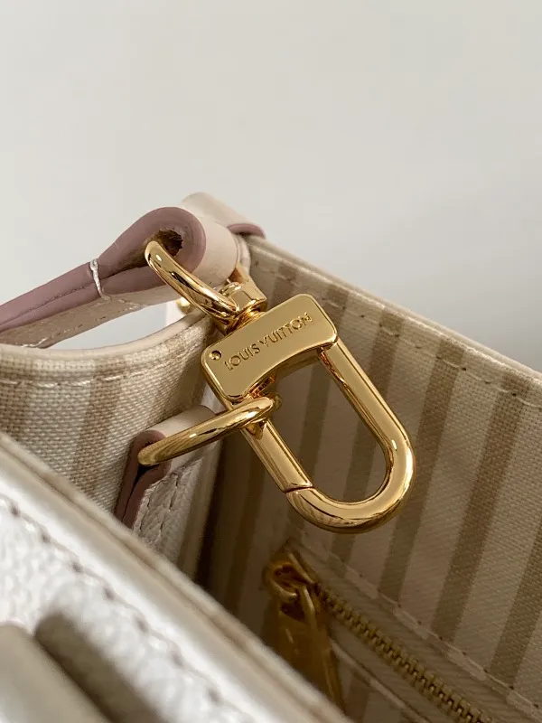 All Categories Official Website "Brand Women's Bags" Women's Bags 💙 LV 2026 New LV Crossbody Bag