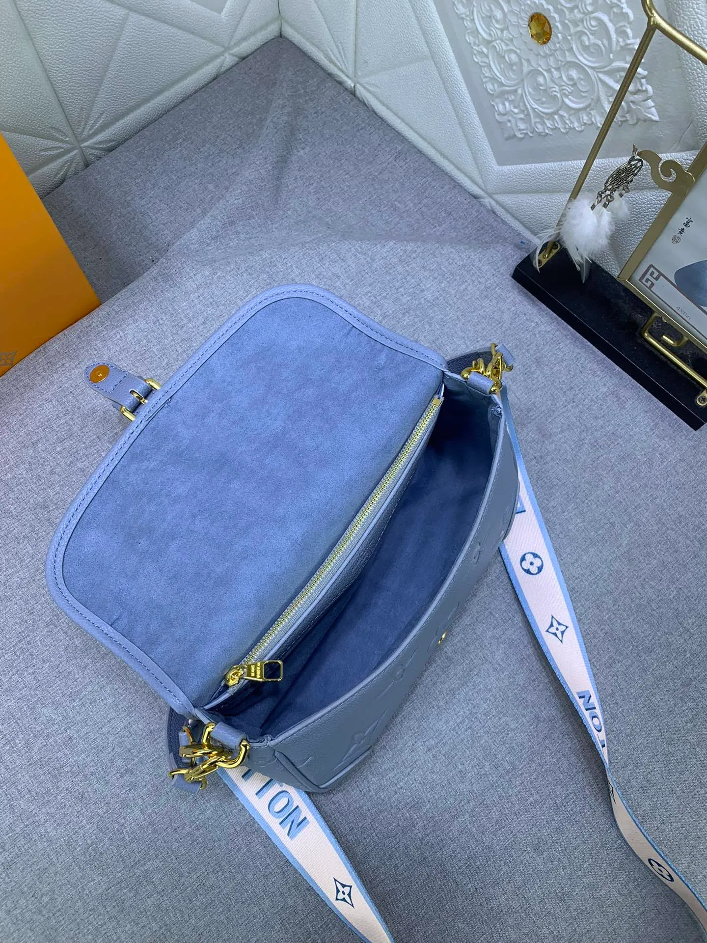 All Categories Official Website "Brand Women's Bags" Women's Bags 💙 LV 2024 New LV Crossbody Bag