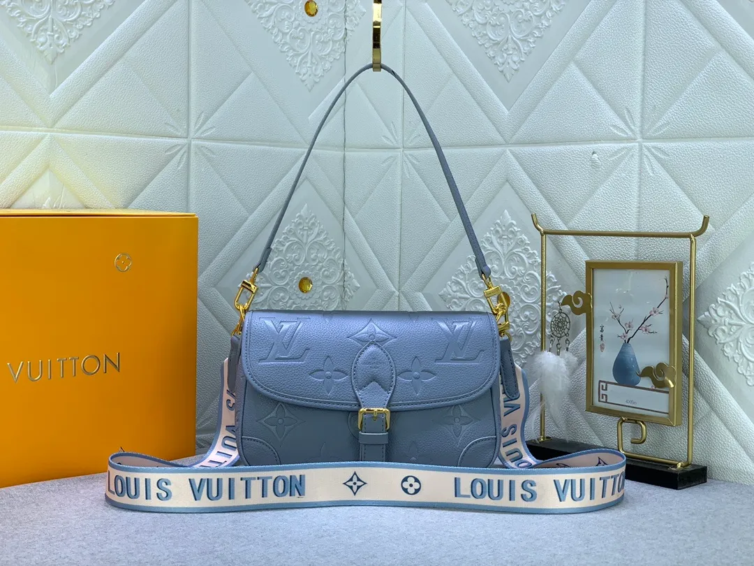 All Categories Official Website "Brand Women's Bags" Women's Bags 💙 LV 2024 New LV Crossbody Bag