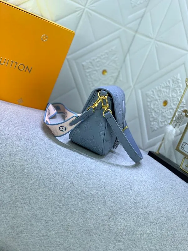 All Categories Official Website "Brand Women's Bags" Women's Bags 💙 LV 2024 New LV Crossbody Bag