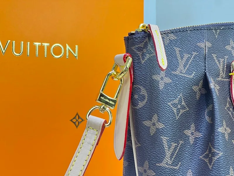 All categories Official website "Brand Women's Bags" Women's Bags 💙 LV 2022 official new LV handbag wholesale 58001800 High quality Size: 36-24-13CM