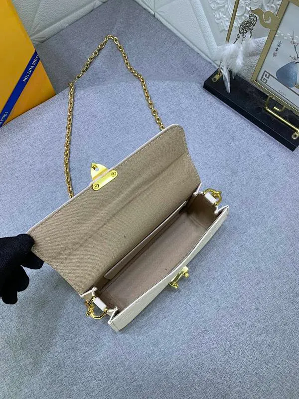 All Categories Official Website "Brand Women's Bags" Women's Bags 💙 LV 2024 New LV Crossbody Bag