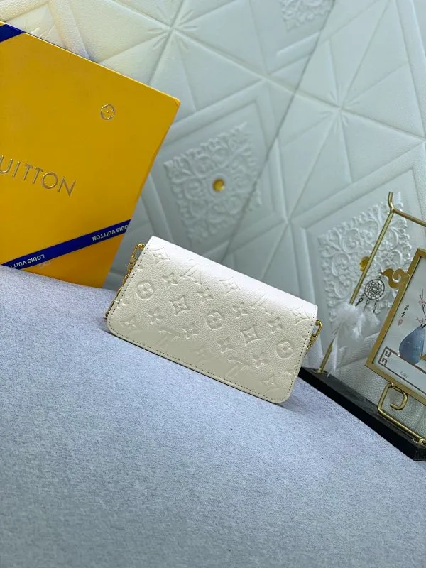 All Categories Official Website "Brand Women's Bags" Women's Bags 💙 LV 2024 New LV Crossbody Bag