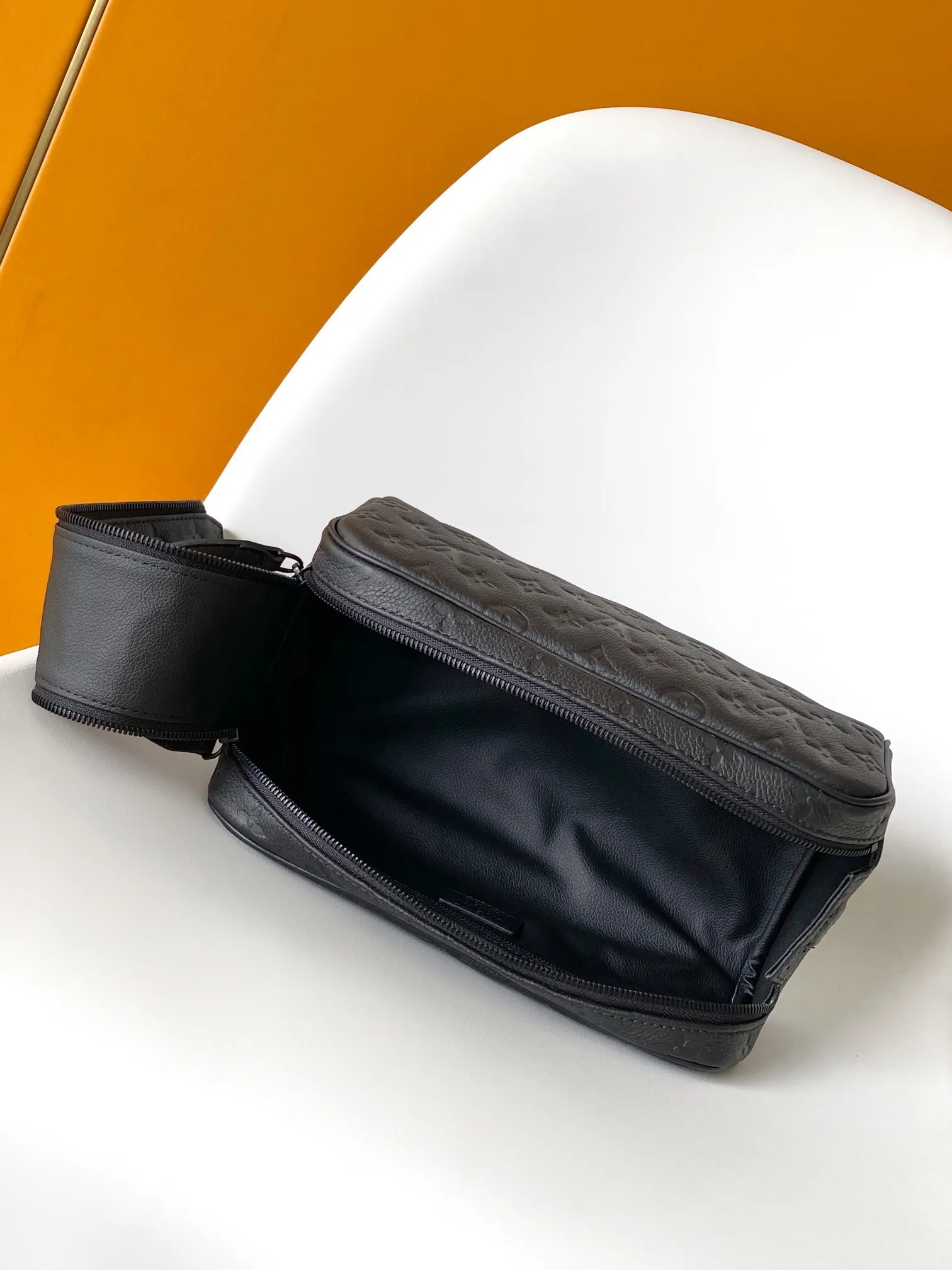 All Categories Official Website "Brand Women's Bags" Women's Bags 💙 LV 2025 New LV Cosmetic Bag