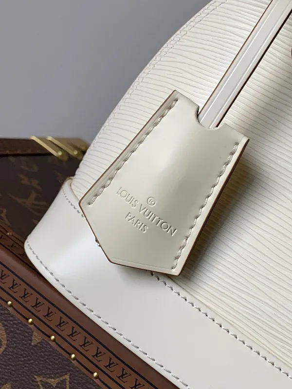 All Categories Official Website "Brand Women's Bags" Women's Bags 💙 LV 2026 New LV Crossbody Bag