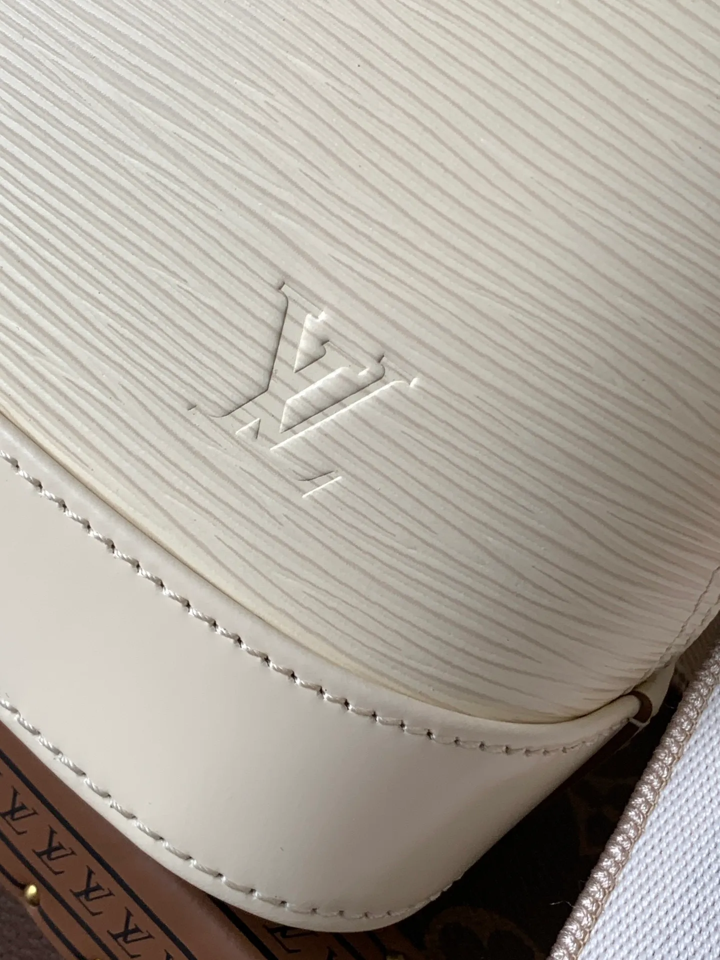 All Categories Official Website "Brand Women's Bags" Women's Bags 💙 LV 2026 New LV Crossbody Bag