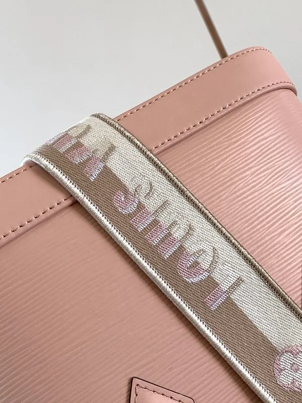All Categories Official Website "Brand Women's Bags" Women's Bags 💙 LV 2026 New LV Crossbody Bag