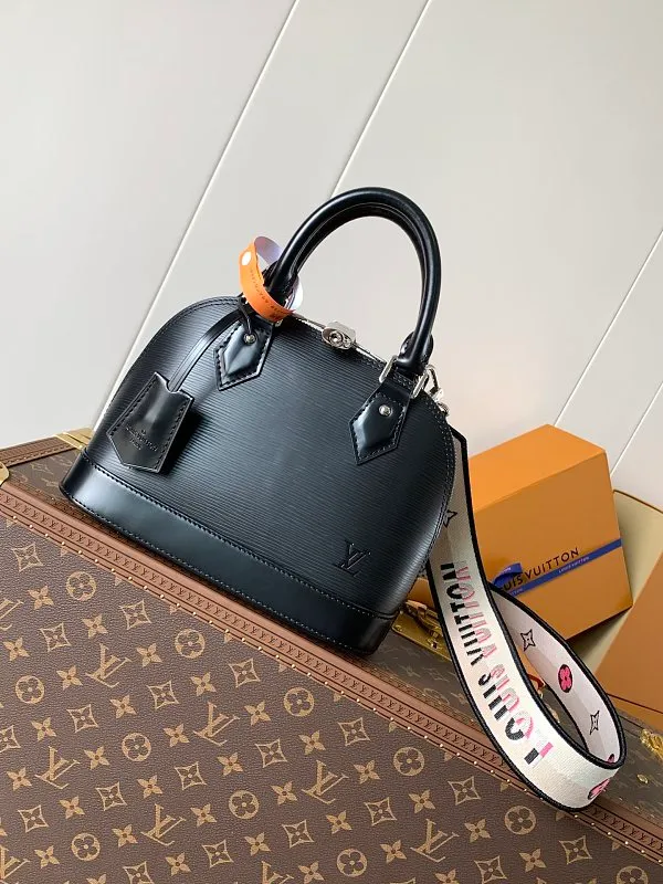 All Categories Official Website "Brand Women's Bags" Women's Bags 💙 LV 2026 New LV Crossbody Bag