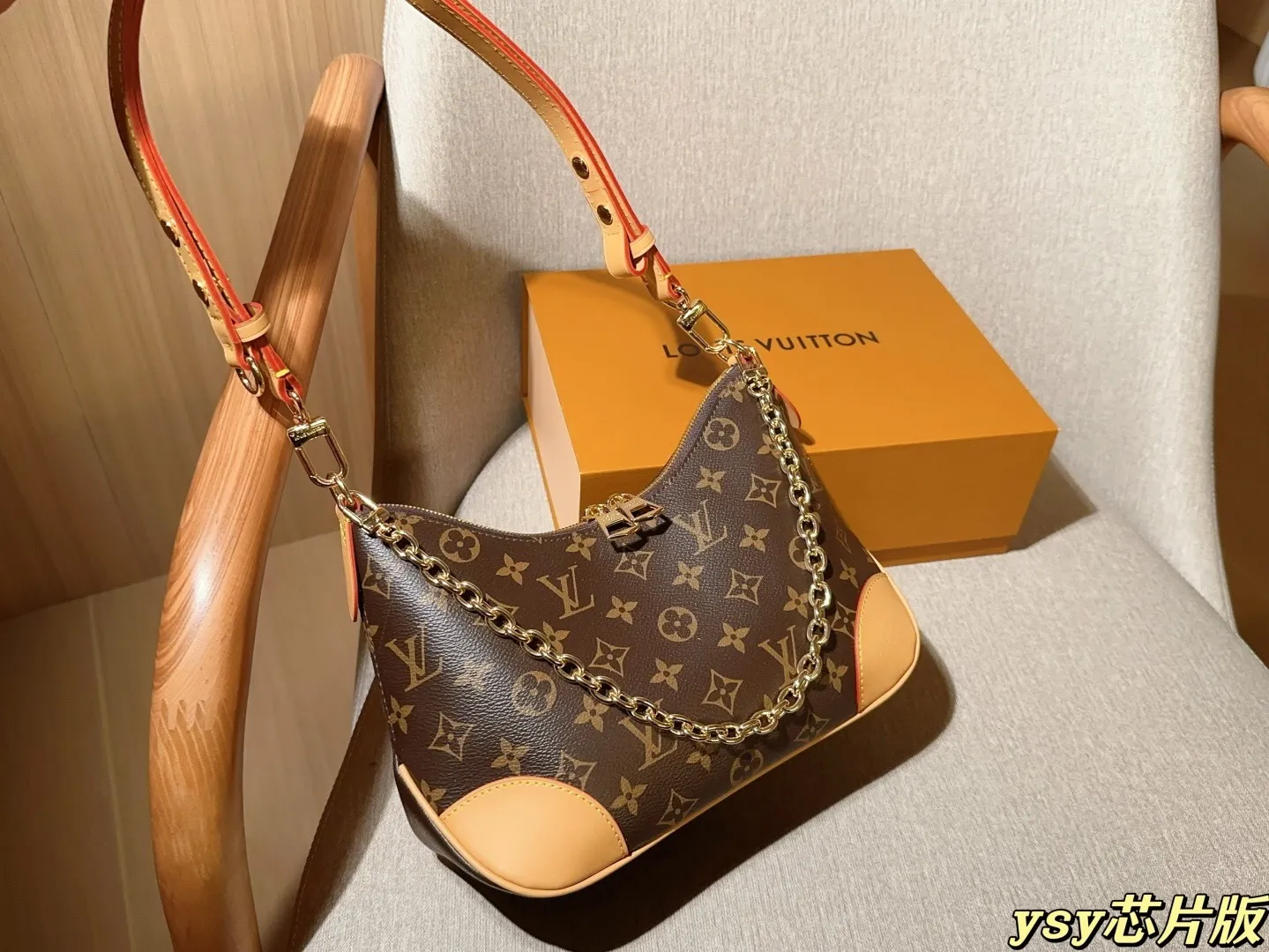 All categories Official website "Brand Women's Bags" Women's Bags 💙 LV 2025 new LV armpit bag