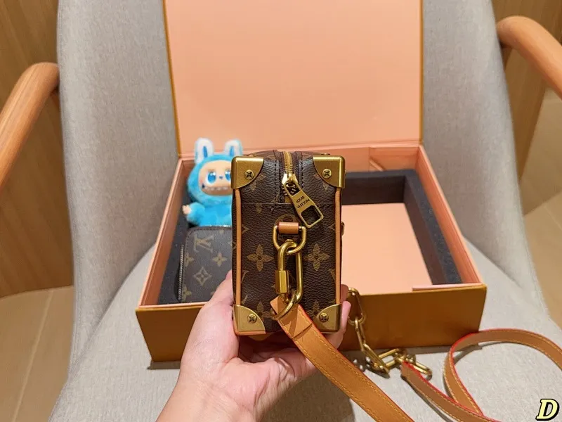 All Categories Official Website "Brand Women's Bags" Women's Bags 💙 LV 2025 New LV Crossbody Bag
