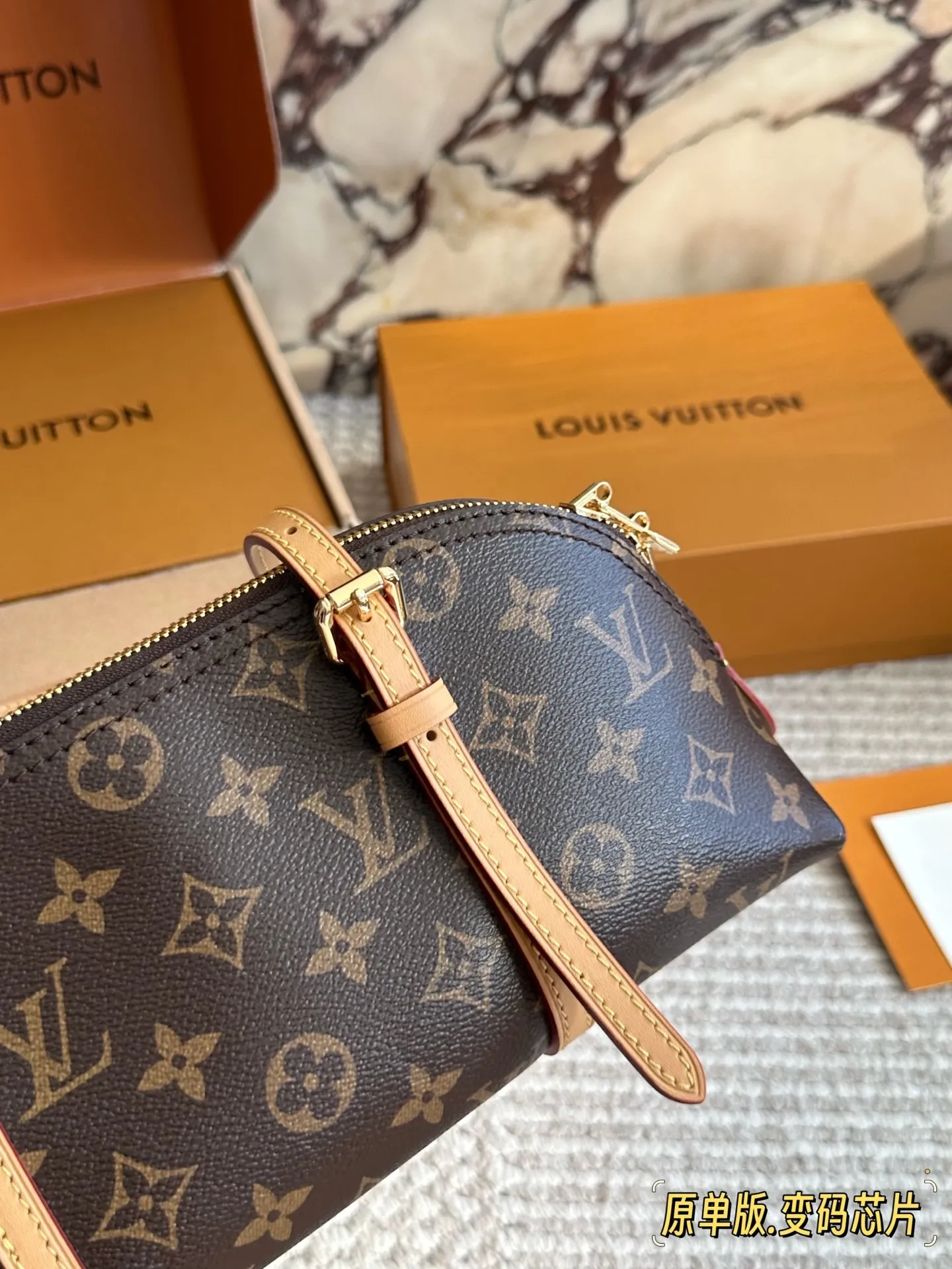 All categories Official website "Brand Women's Bags" Women's Bags 💙 LV 2025 new LV armpit bag