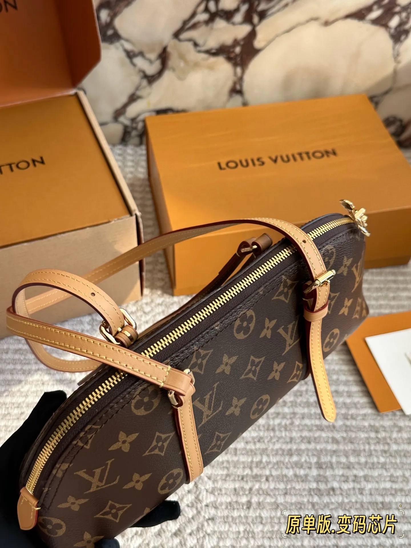 All categories Official website "Brand Women's Bags" Women's Bags 💙 LV 2025 new LV armpit bag
