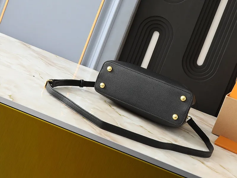All Categories Official Website "Brand Women's Bags" Women's Bags 💙 LV 2024 New LV Crossbody Bag