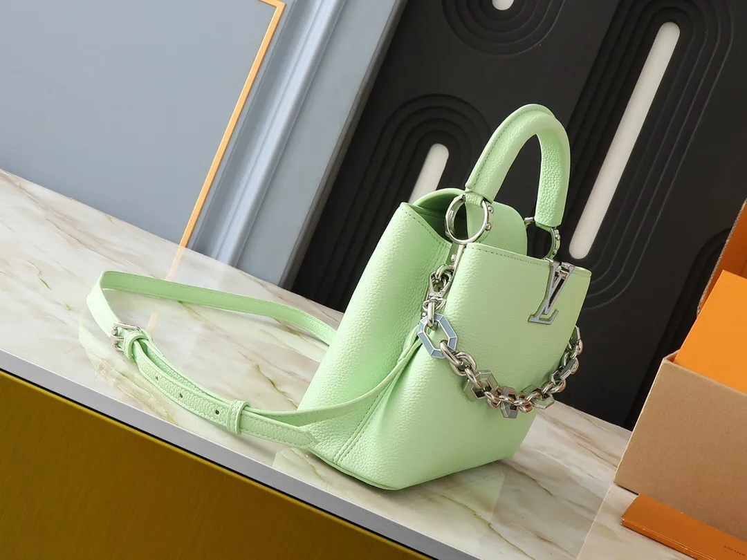 All Categories Official Website "Brand Women's Bags" Women's Bags 💙 LV 2024 New LV Crossbody Bag