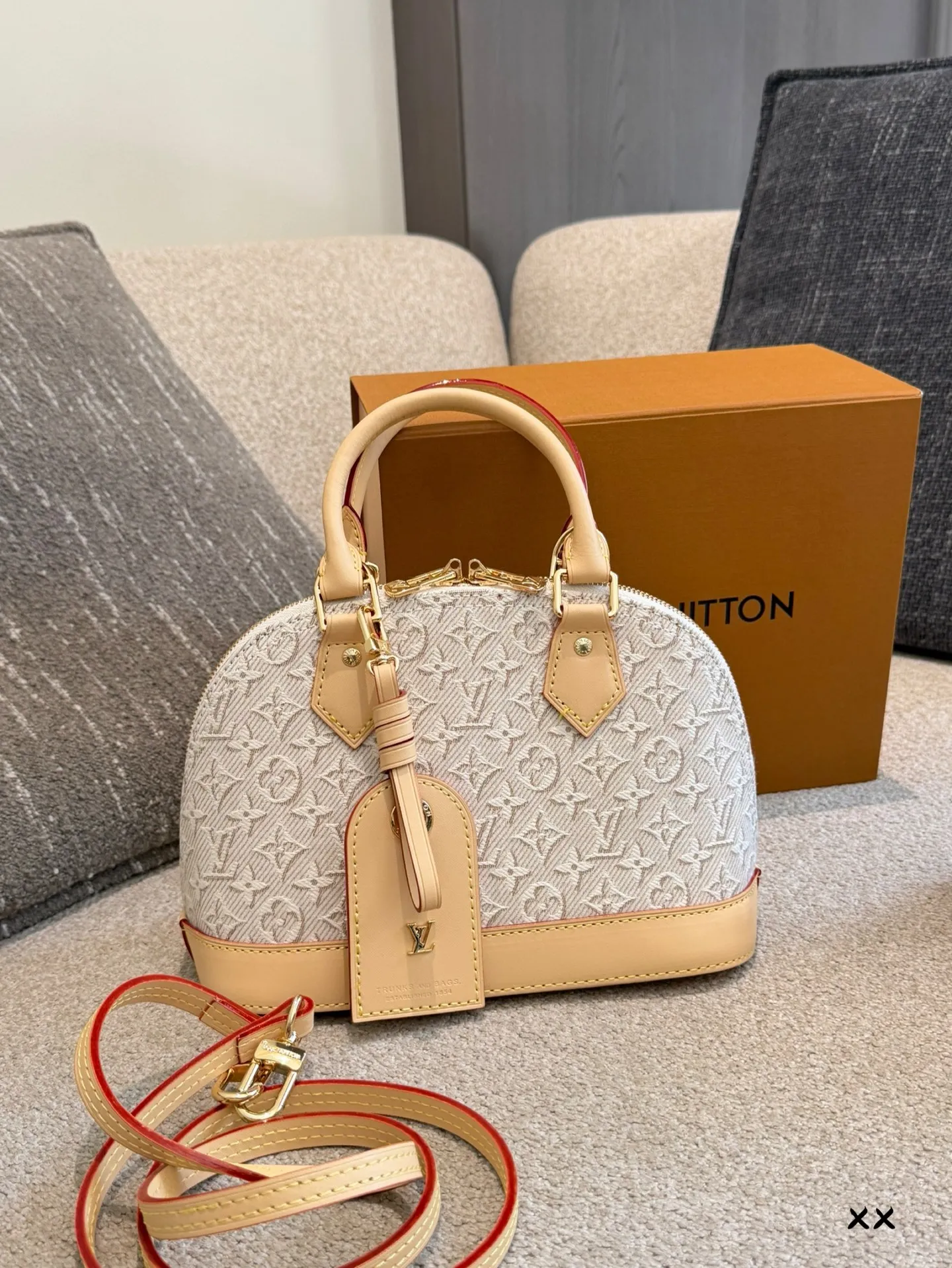 All Categories Official Website "Brand Women's Bags" Women's Bags 💙 LV 2026 New LV Crossbody Bag