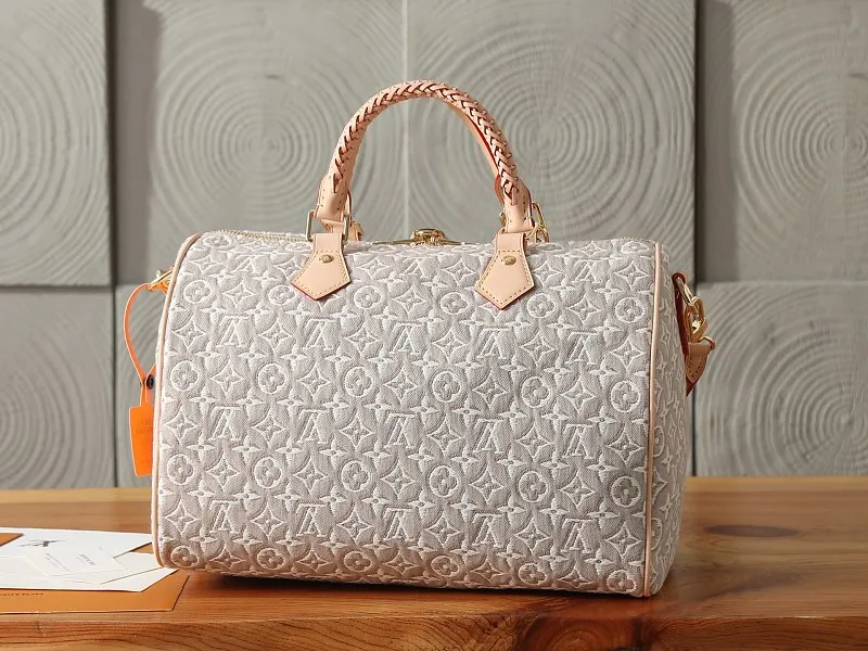 All Categories Official Website "Brand Women's Bags" Women's Bags 💙 LV LV 2026 New Crossbody Shoulder Bag