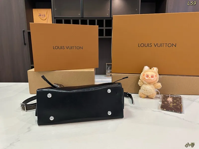 All Categories Official Website "Brand Women's Bags" Women's Bags 💙 LV 2025 New LV Crossbody Bag