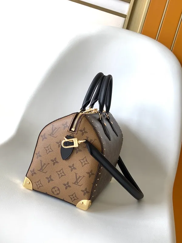 All Categories Official Website "Brand Women's Bags" Women's Bags 💙 LV 2026 New LV Crossbody Bag