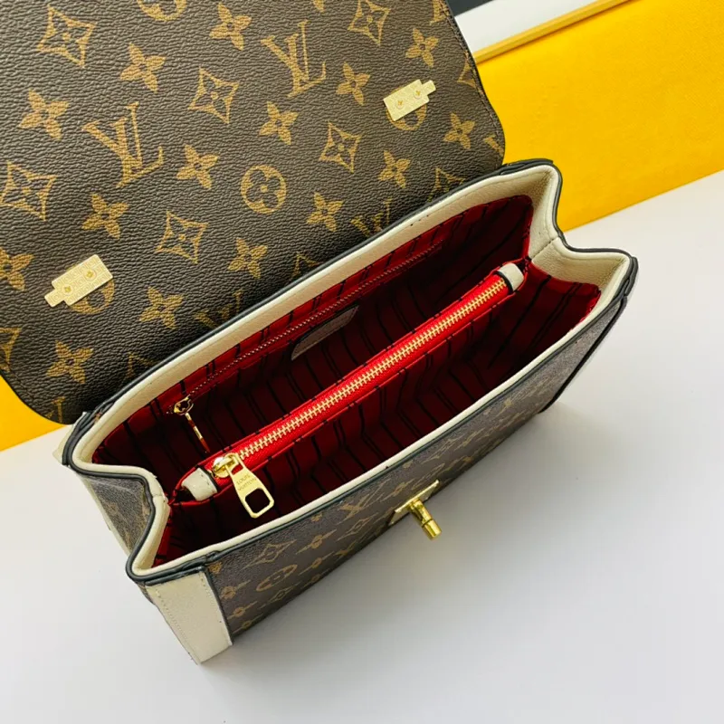 All categories Official website "Brand Women's Bags" Women's Bags 💙 LV 2022 official new LV patented cowhide crossbody bag wholesale 58002100 High quality Size: 26-18-8 CM