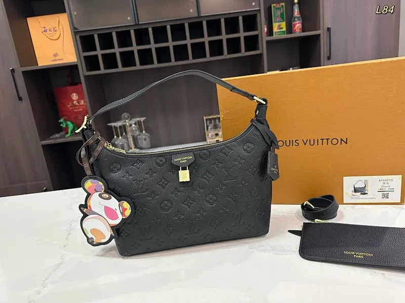 All categories Official website "Brand Women's Bags" Women's Bags 💙 LV 2025 new LV armpit bag