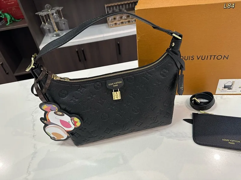 All categories Official website "Brand Women's Bags" Women's Bags 💙 LV 2025 new LV armpit bag