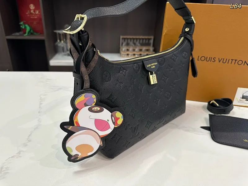 All categories Official website "Brand Women's Bags" Women's Bags 💙 LV 2025 new LV armpit bag
