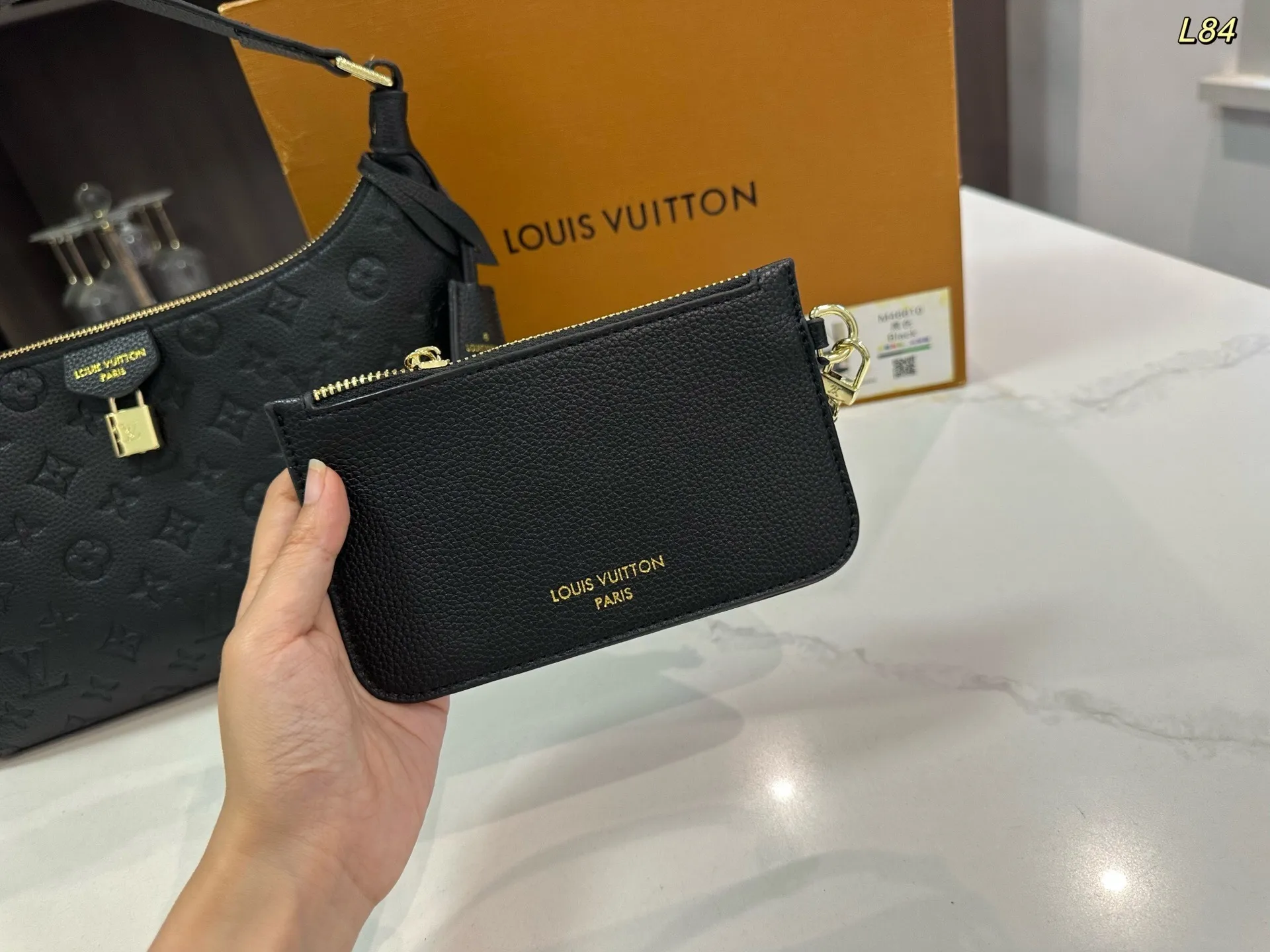All categories Official website "Brand Women's Bags" Women's Bags 💙 LV 2025 new LV armpit bag