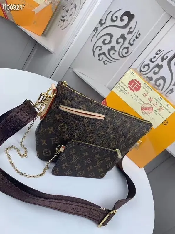 All categories Official website "Brand Women's Bags" Women's Bags 💙 LV fine imitation LV, high imitation LV bags, LV crossbody bags, 2023 official latest version LV crossbody bags, LV bag factory, recommended bags, size: 30-27-12CM