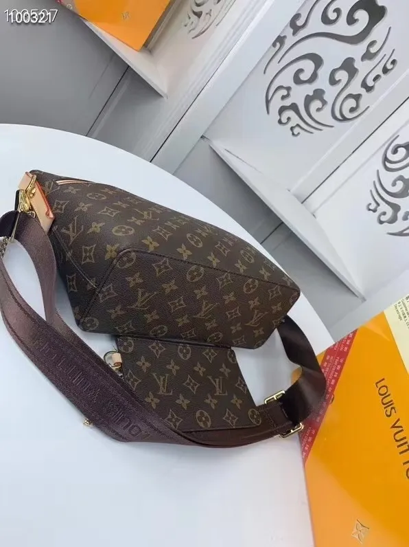 All categories Official website "Brand Women's Bags" Women's Bags 💙 LV fine imitation LV, high imitation LV bags, LV crossbody bags, 2023 official latest version LV crossbody bags, LV bag factory, recommended bags, size: 30-27-12CM
