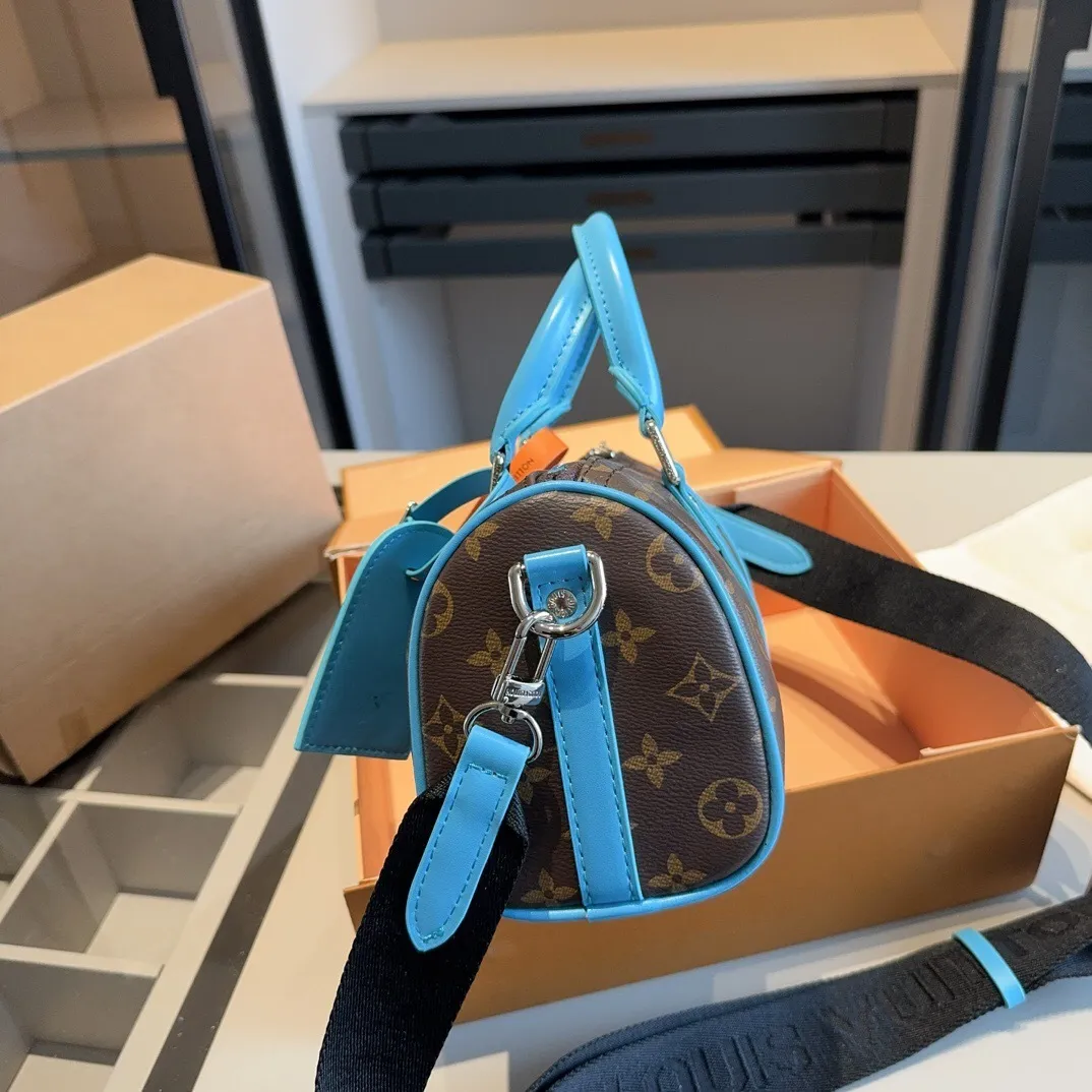 All Categories Official Website "Brand Women's Bags" Women's Bags 💙 LV 2024 New LV Crossbody Bag