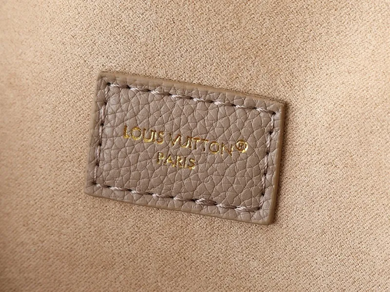 All Categories Official Website "Brand Women's Bags" Women's Bags 💙 LV 2025 New LV Crossbody Bag